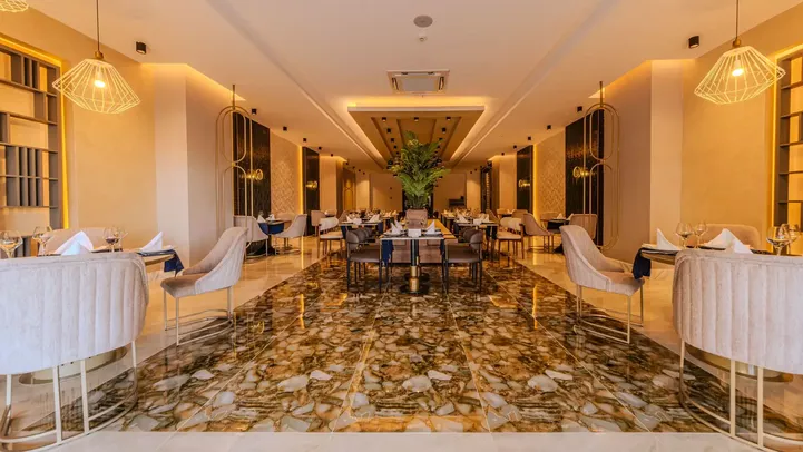 Dream Fun World Restaurant